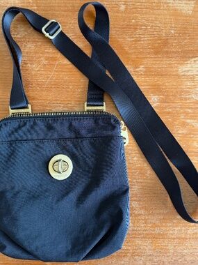 Baggalini Cross body bag